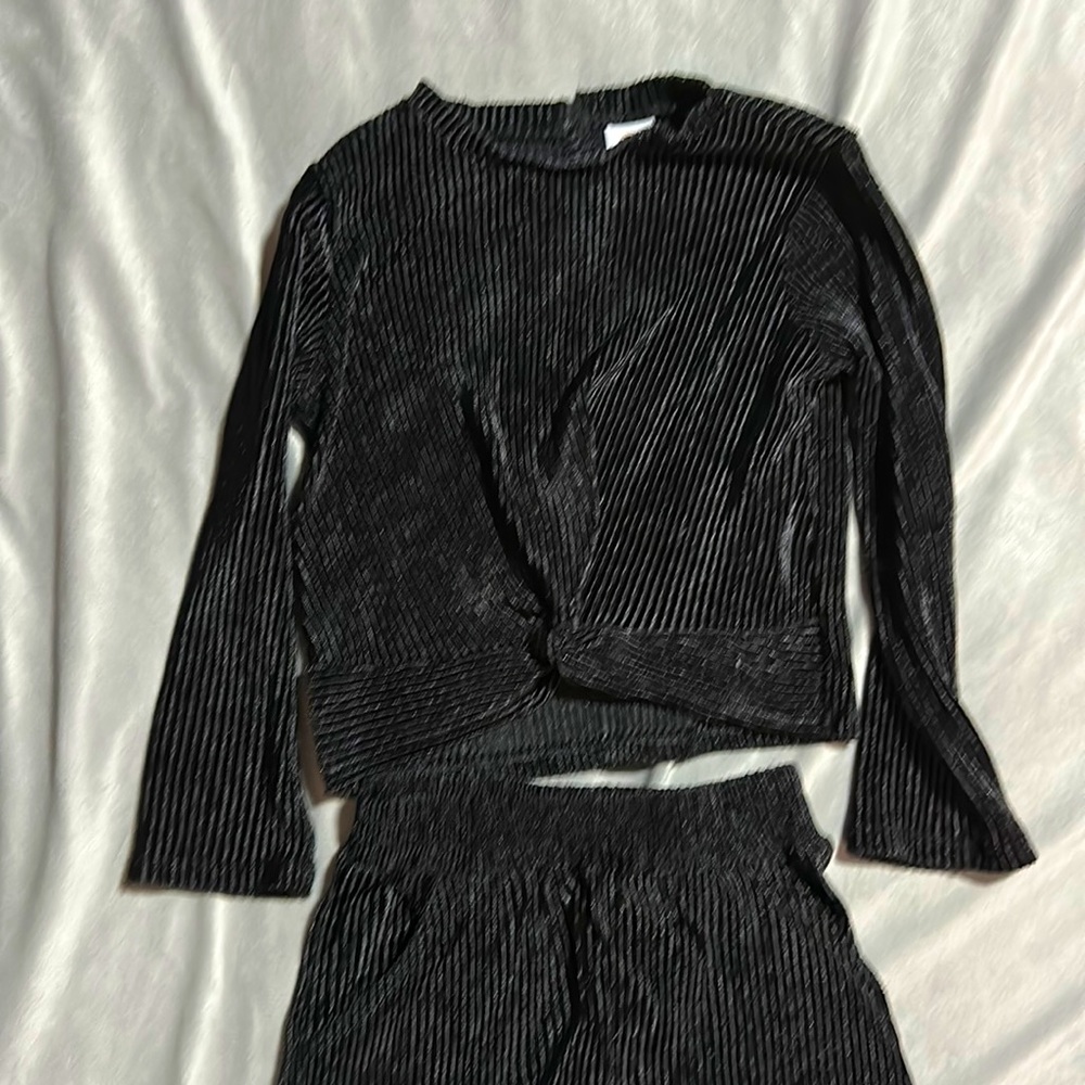 Girls 5T black corded velvet wide leg set